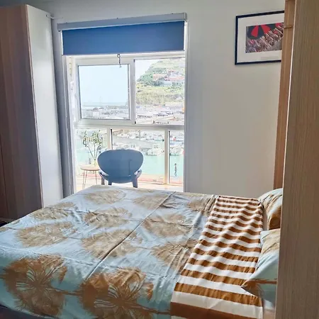 アパート Avec Vue Sur Le Port Et Falaises *