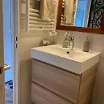 Apartment Avec Vue Sur Le Port Et Falaises