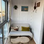 Avec Vue Sur Le Port Et Falaises Apartment Fecamp