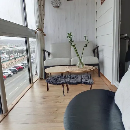 Avec Vue Sur Le Port Et Falaises Daire *