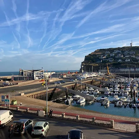 Avec Vue Sur Le Port Et Falaises Daire Fécamp